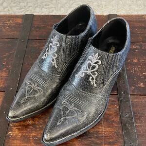 Women's Black Embroidered Western Shoes